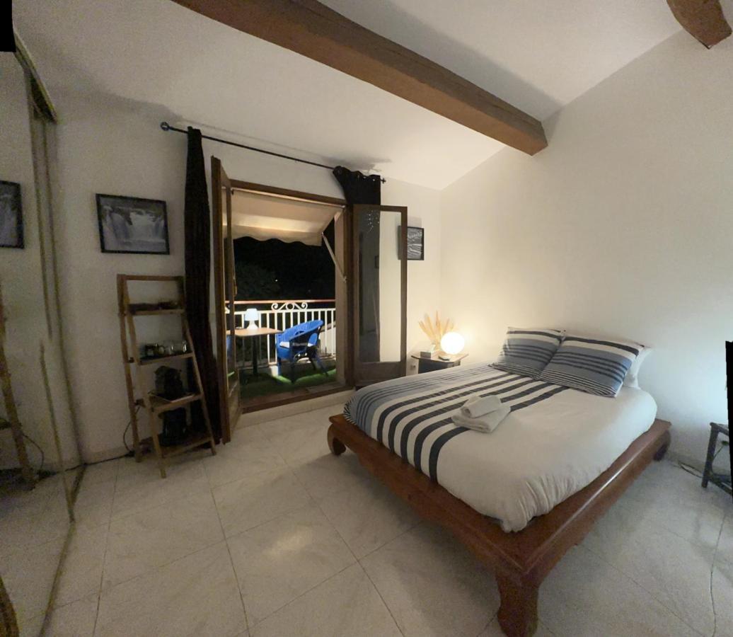 Privee Avec Salle D'eau Et Terrasse Au Calme Le Cannet